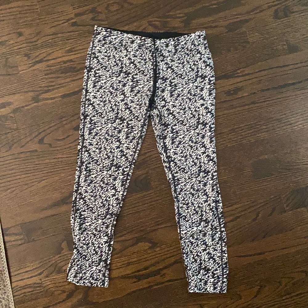 Nike Dry Fit Size Medium leggings